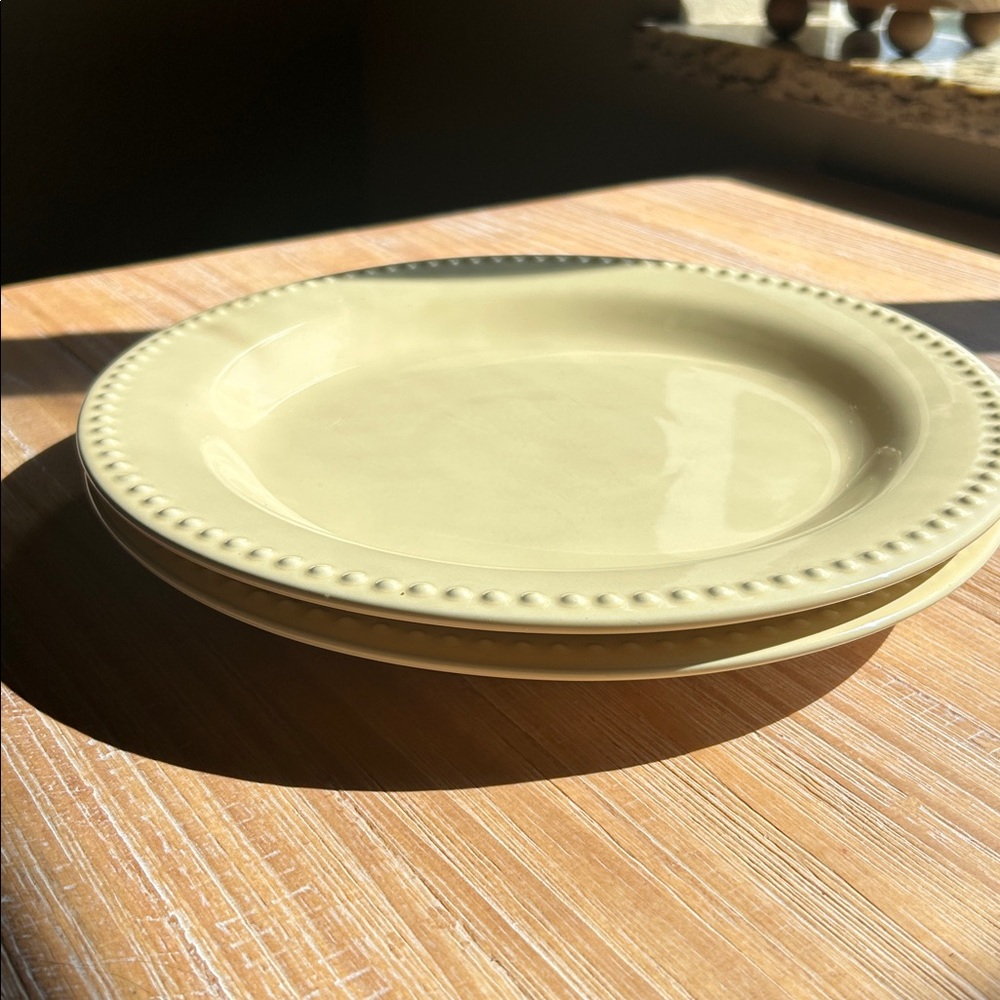 2 Pottery Barn Emma Beaded Dinner Plates Light Yellow Stoneware Portugal.